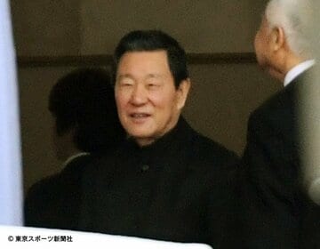  参列したなべおさみ