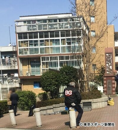  この写真を撮った直後にキムタクの“身辺警護３人組”が介入