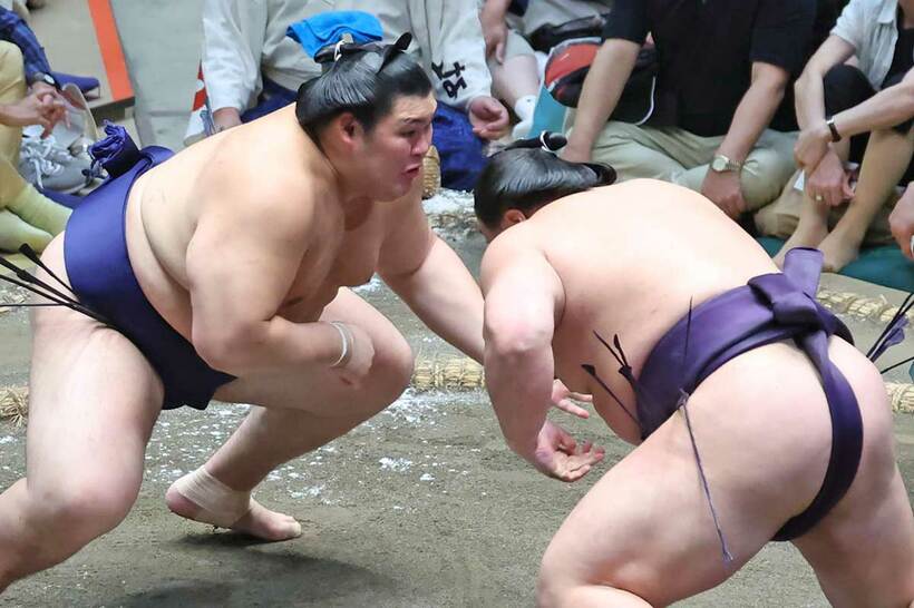 義ノ富士を下し４勝目を挙げた大の里