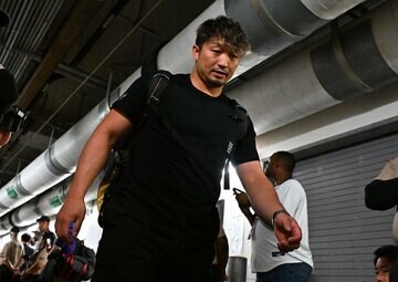 後十字靱帯の損傷と診断された鈴木誠也