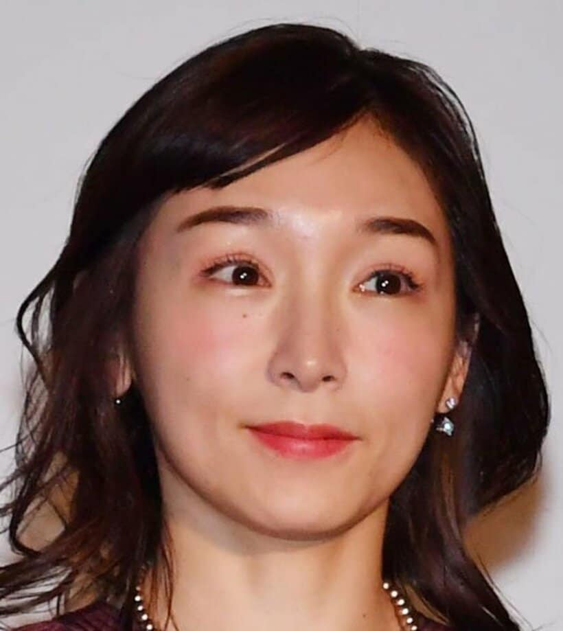  加護亜依