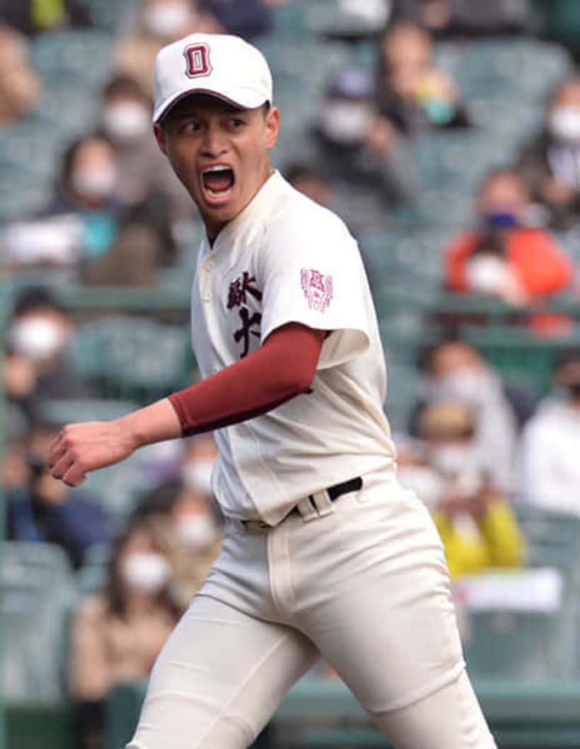  １失点完投の快投を見せた福岡大大濠・毛利
