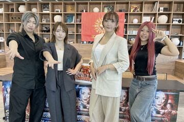 （左から）彩羽匠、Sareee、VENY、葉月