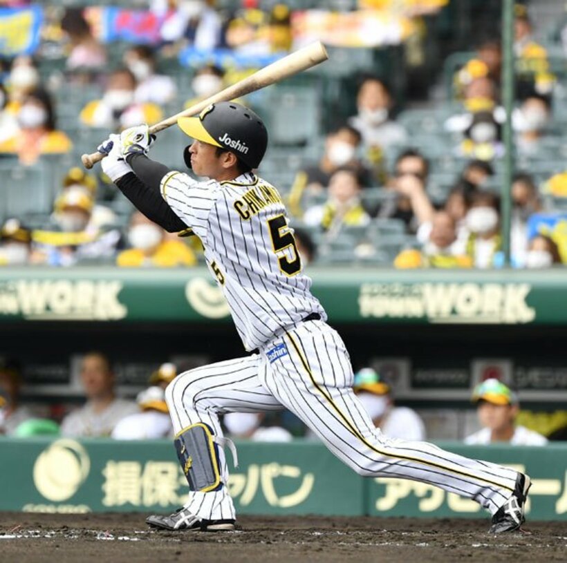  ３回に先制２ランを放った阪神・近本
