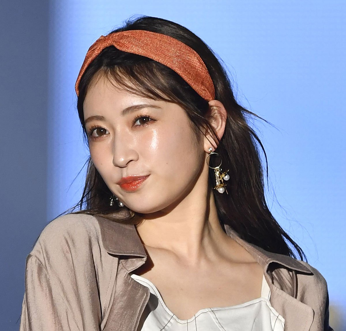 写真：元NMB48吉田朱里が「来年8月で引退します」と宣言 登録