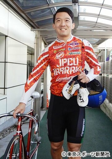  ストロング系レーサー佐藤の走りにファンは酔いしれる