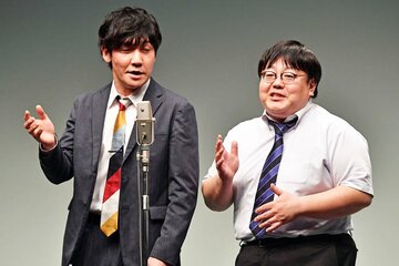 「タイムマシーン３号」の山本浩司(左)と関太
