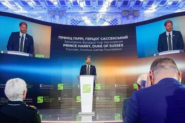 ウクライナを訪問したヘンリー王子（ロイター）