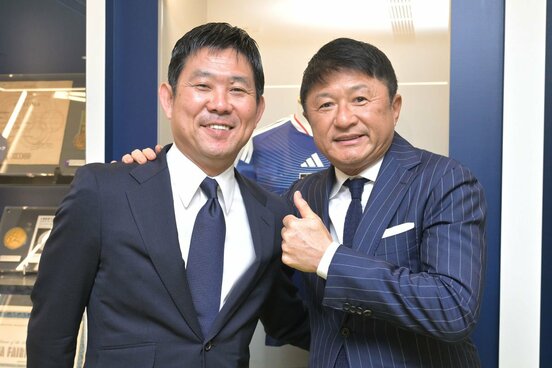 森保一監督(左)と武田修宏氏