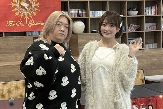 師匠・伊藤薫（左）に宣戦布告したなつぽい