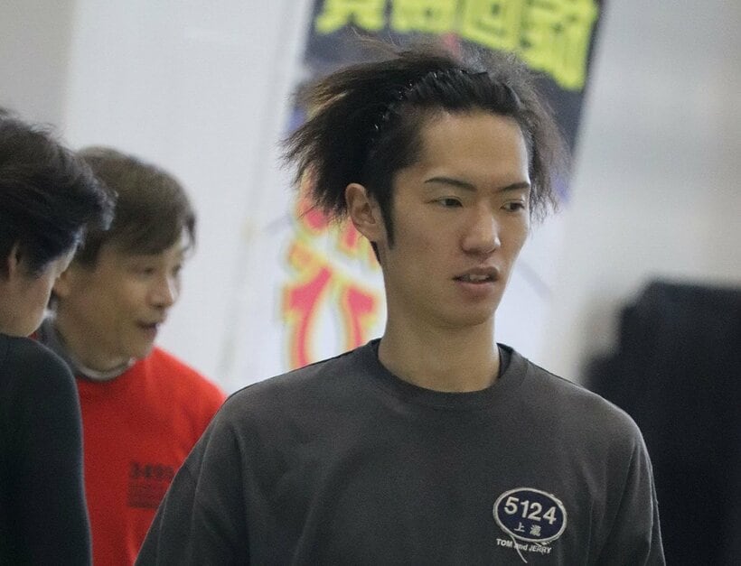 上滝絢也