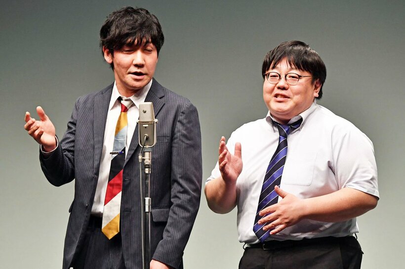 「タイムマシーン３号」の山本浩司(左)と関太