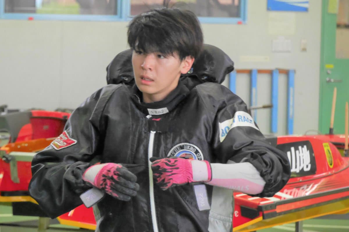 写真：【若松ボート】富永夏哉人 相棒44号機の底上げ成功「真夏仕様で
