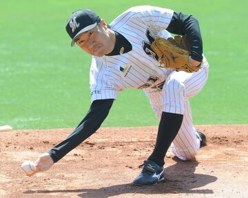 緩急で打者を翻弄したロッテ・渡辺俊介（２０１１年）