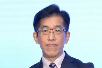 岸博幸氏