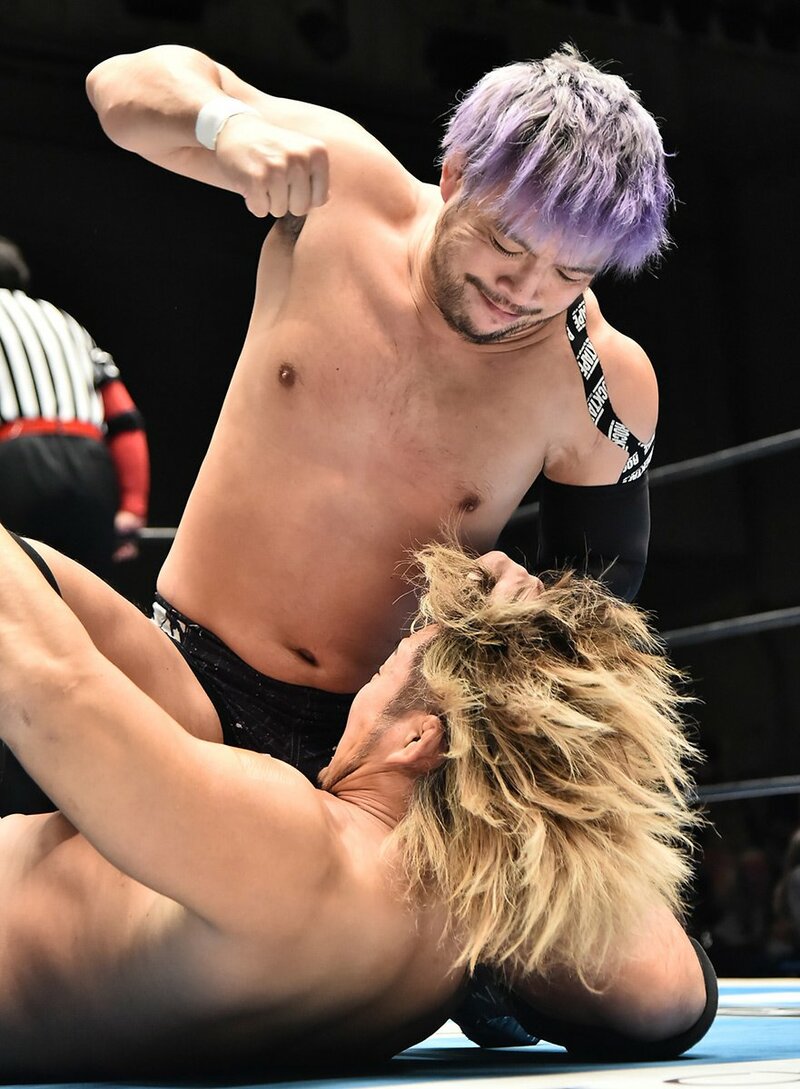  抗争は激化する一方のＫＥＮＴＡ(上)と棚橋