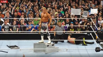 AJスタイルズ（右）を破り王座を防衛したコーディ・ローデス©AbemaTV, Inc.