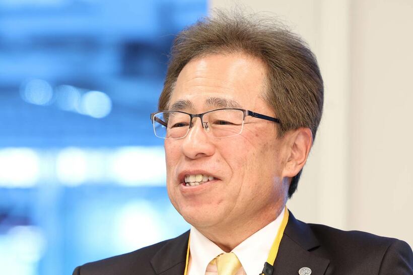 粟井一夫球団社長