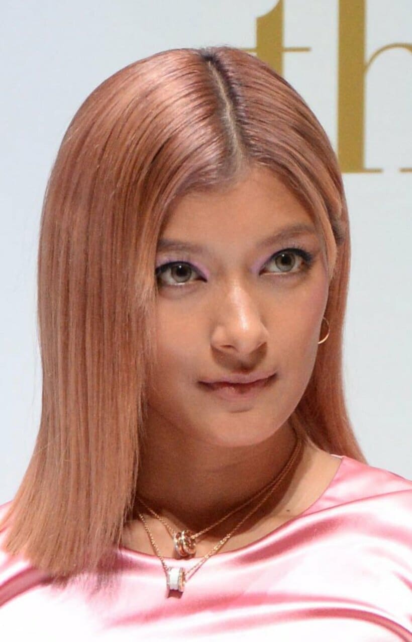  ローラ