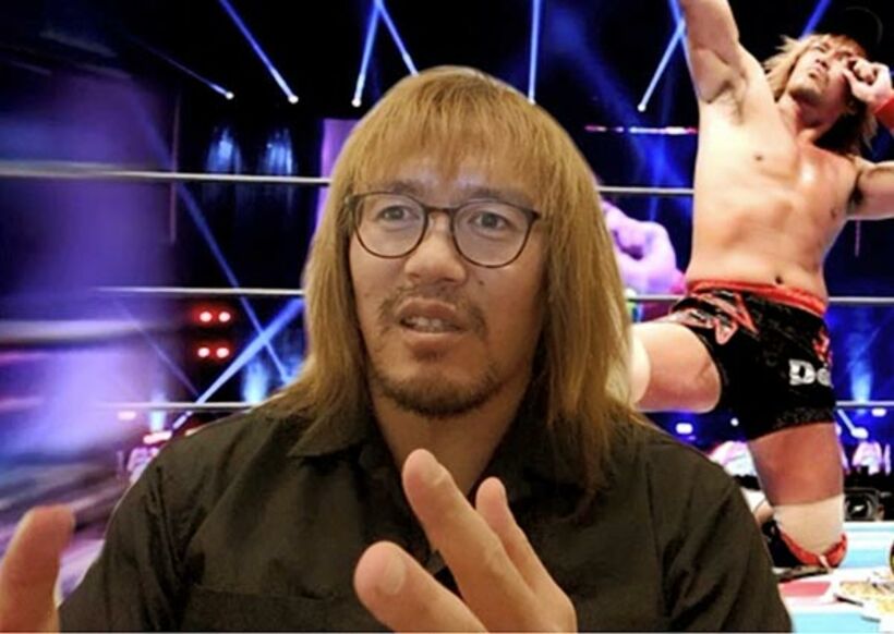  内藤は眼鏡姿を披露（新日本プロレスワールド提供）