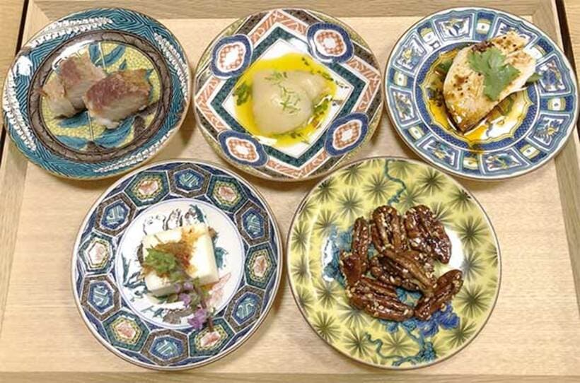  見た目も華やかな「中国前菜の５種盛り合わせ」