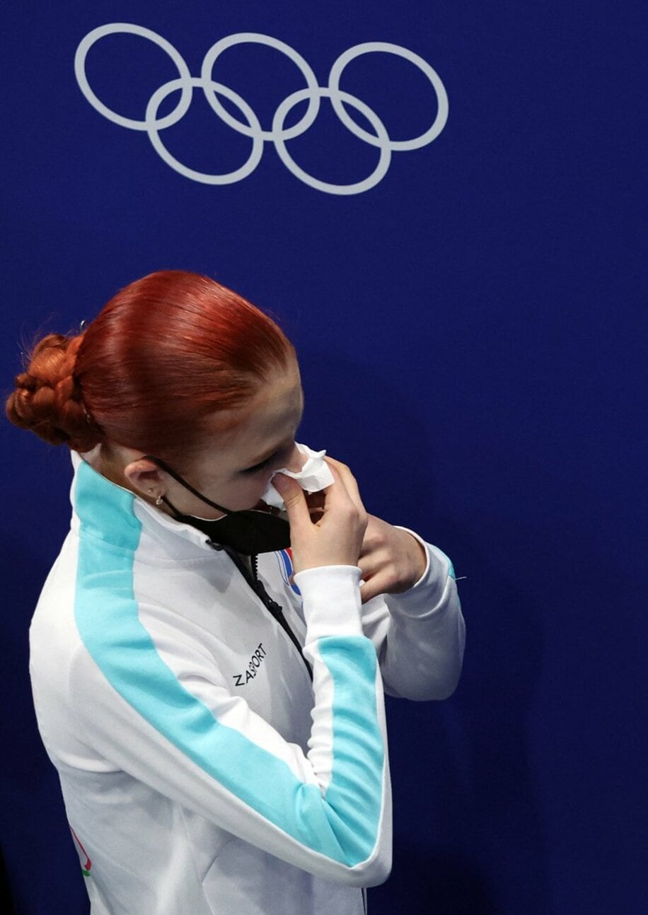  北京五輪で競技を終え涙を流すトルソワ（ロイター）