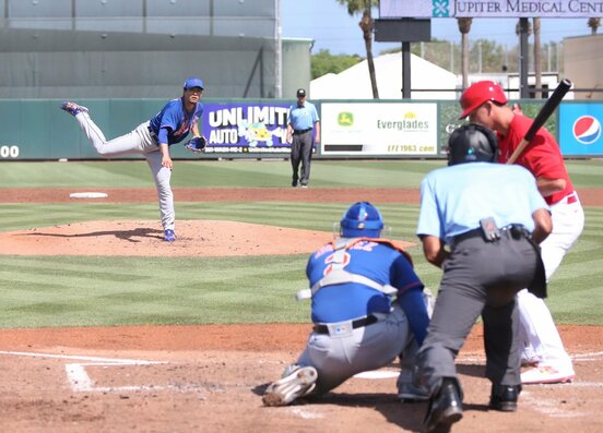 2回、先頭打者ゴーマンを見逃し三振に仕留めた千賀（カメラ・カルロス山崎）