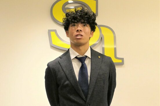 契約更改を終えた村上泰斗