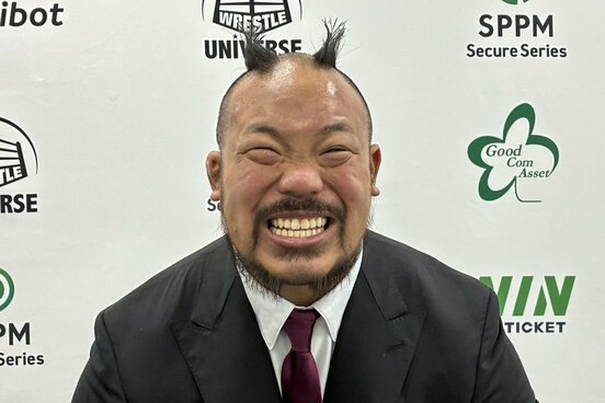 会見でGHC王座への熱い思いを語った飯野雄貴