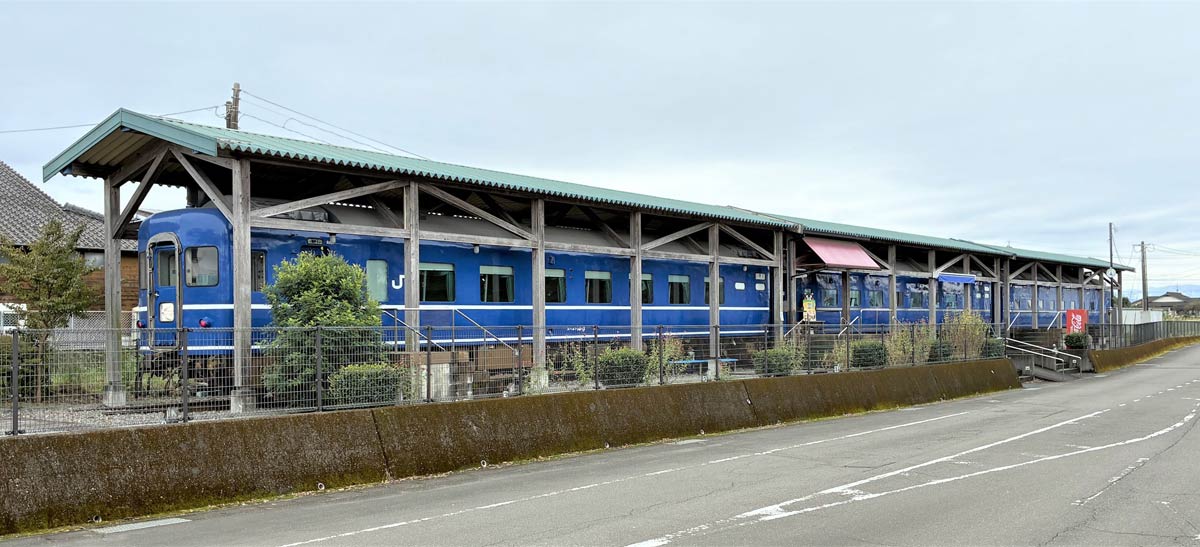 ブルートレインたらぎは3両編成となっている
