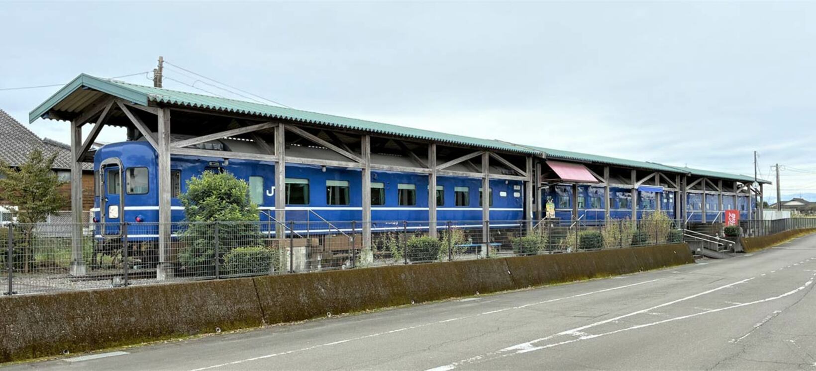 ブルートレインたらぎは３両編成となっている