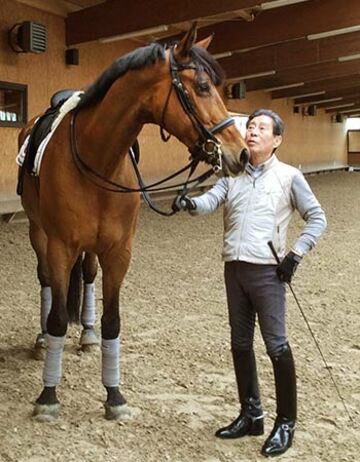 東京五輪でペアを組む愛馬「ザズー」号と法華津