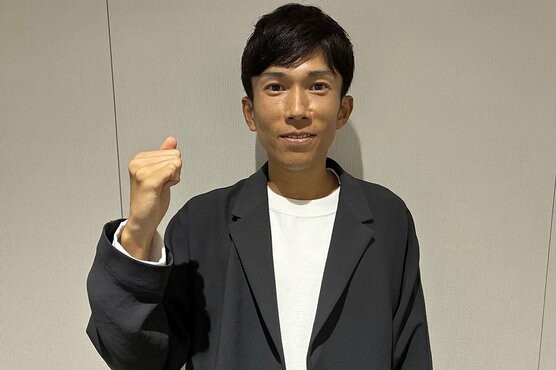 本紙の取材に応じた鈴木健吾