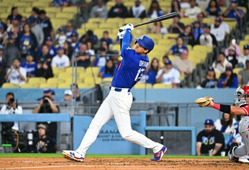 ３回に弾丸二塁打を放った大谷翔平