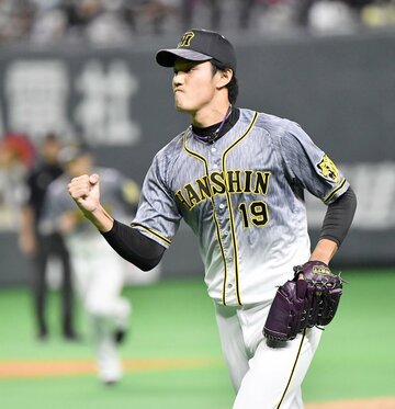  藤浪のガッツポーズはやはり絵になる