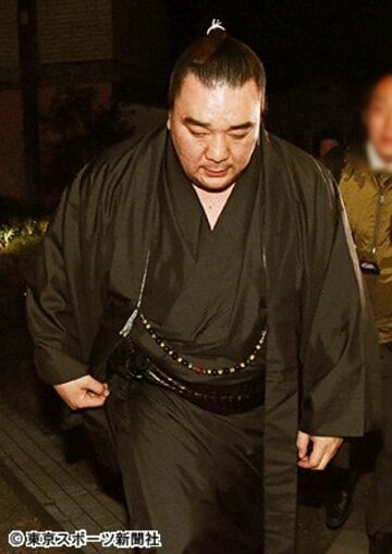  事態の収拾を図るべく自ら引退を選んだ日馬富士