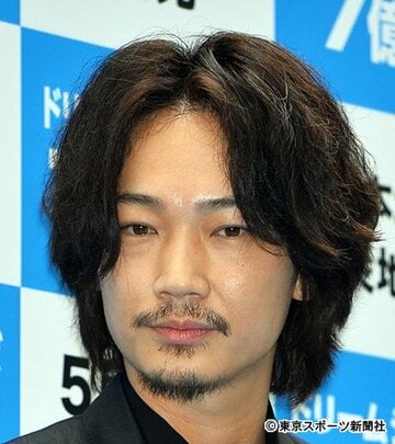  自ら 「クソメン俳優」と言う綾野剛
