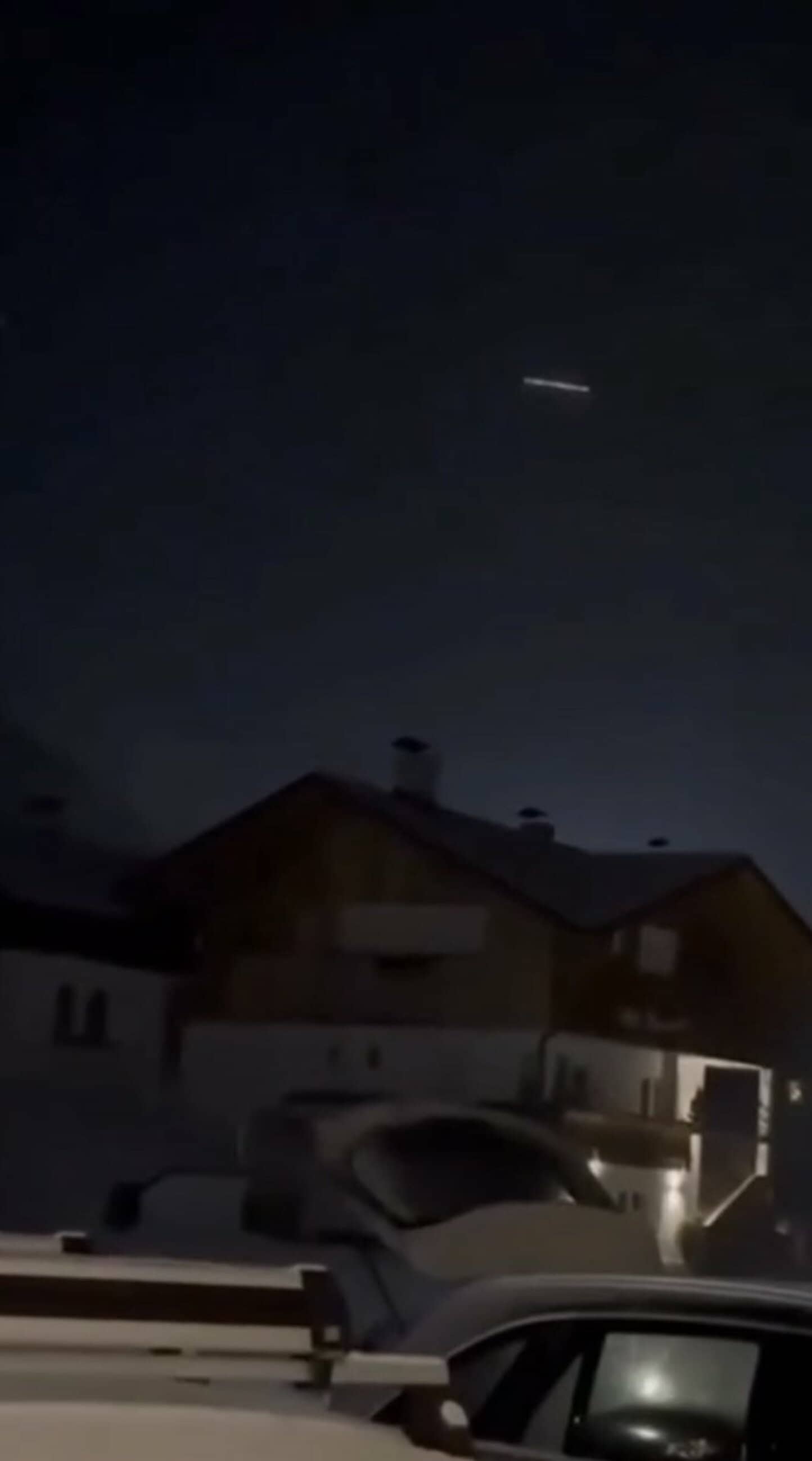 ピエモンテ州に現れたＵＦＯ（アイズ・オープン２０３０のインスタグラム＠ｅｙｅｓ＿ｏｐｅｎ２０３０から）