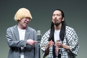 真空ジェシカの川北茂澄(右)とガク