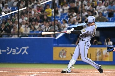 延長11回、文句なしの決勝2ランを放った阪神・高寺望夢
