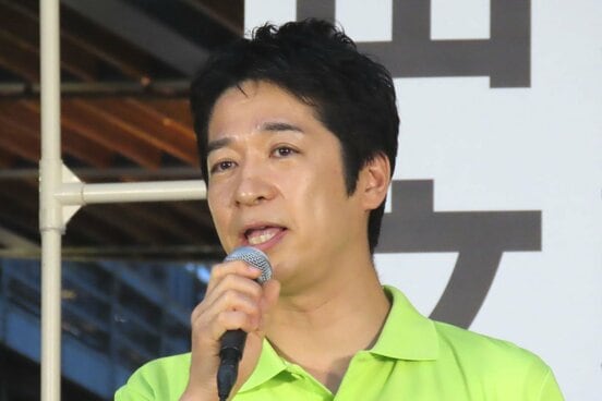 街頭演説会に出席した藤田文武共同代表