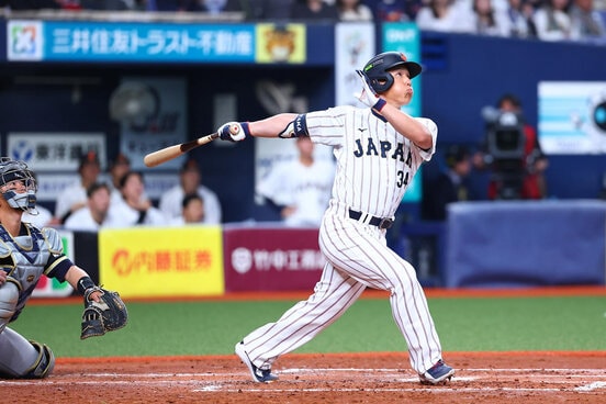 ２日のオリックス戦で特大弾を放った吉田正尚