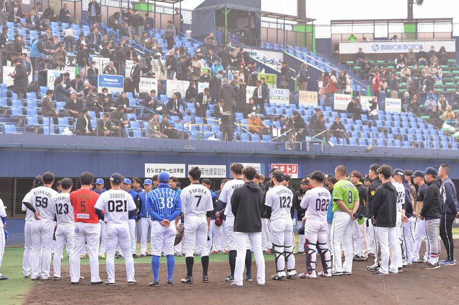 鎌ケ谷スタジアムで開催された１２球団合同トライアウト