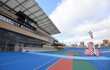 広島競輪場のスタンドとゴール