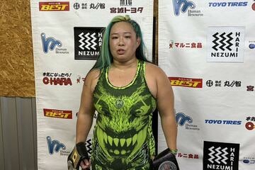 バックステージで会見した橋本千紘