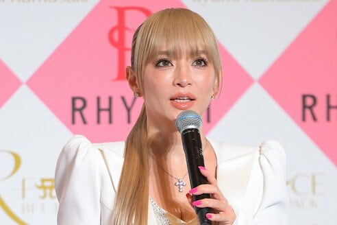 東條あゆみ様　　専用 浜崎あゆみ上海公演も…日本人アーティスト公演が続々中止 中国国内でも