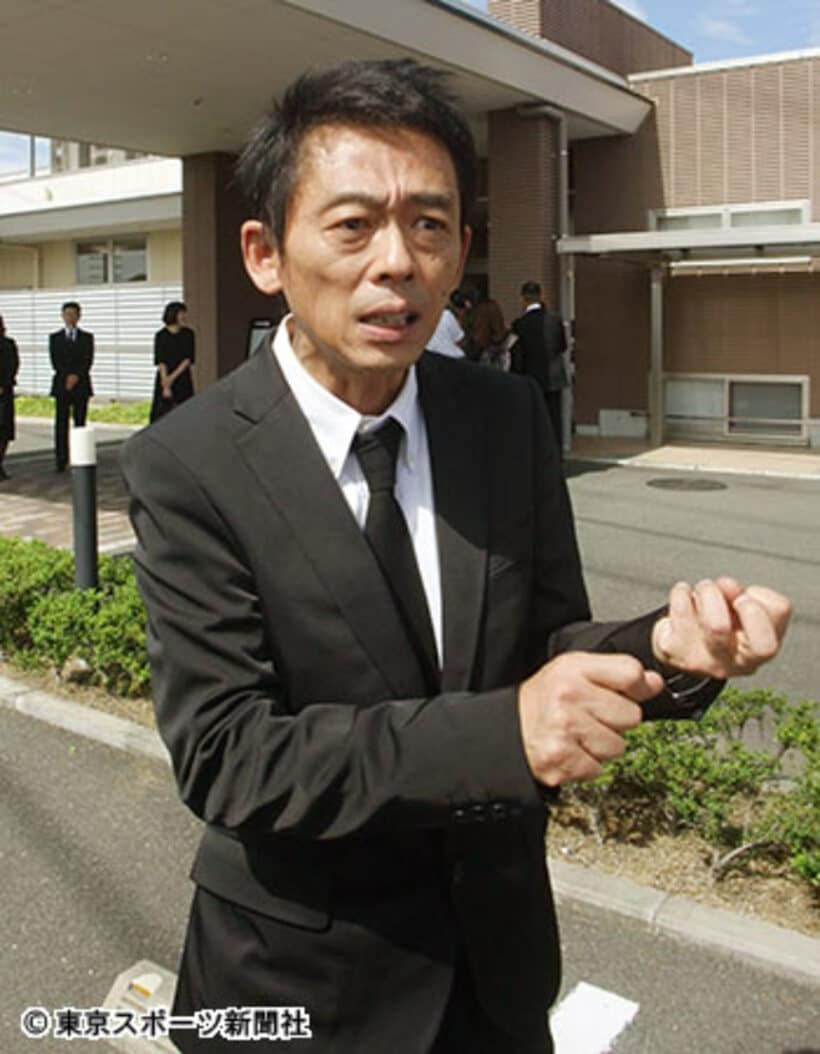報道陣に対応したぜんじろう
