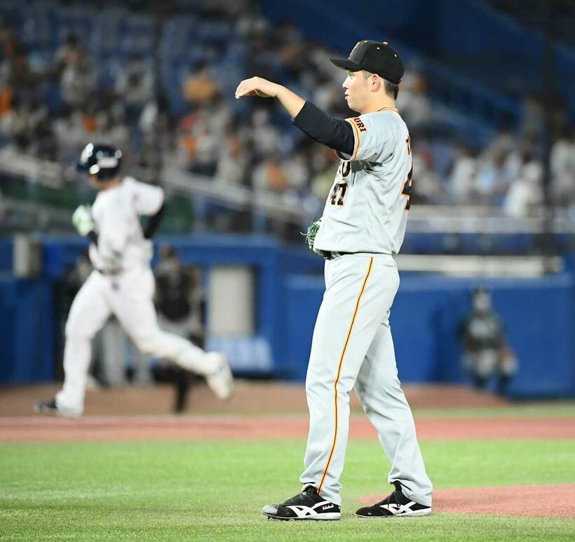  ４回先頭の西浦に一発を浴びた高橋