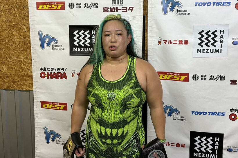 バックステージで会見した橋本千紘