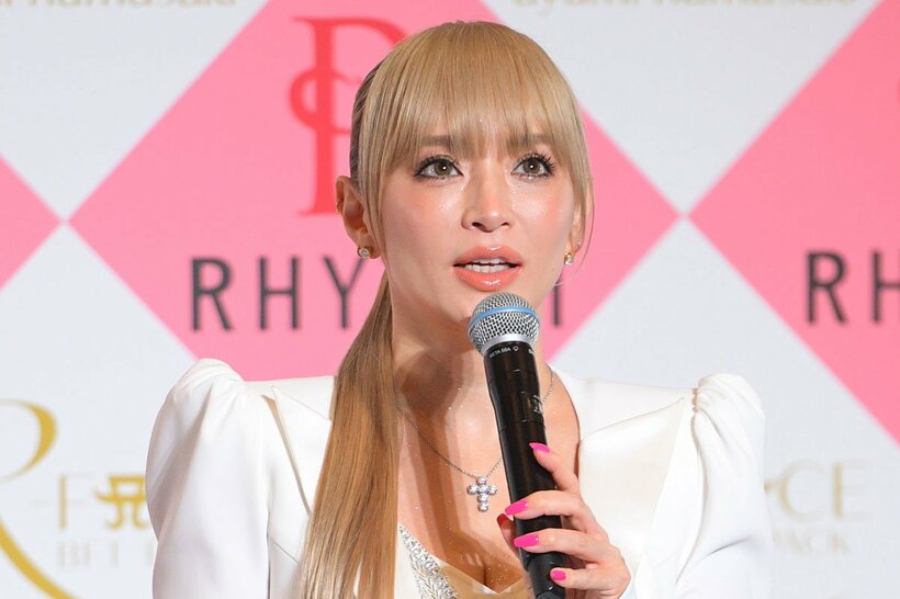 上海公演が前日で中止となった浜崎あゆみ